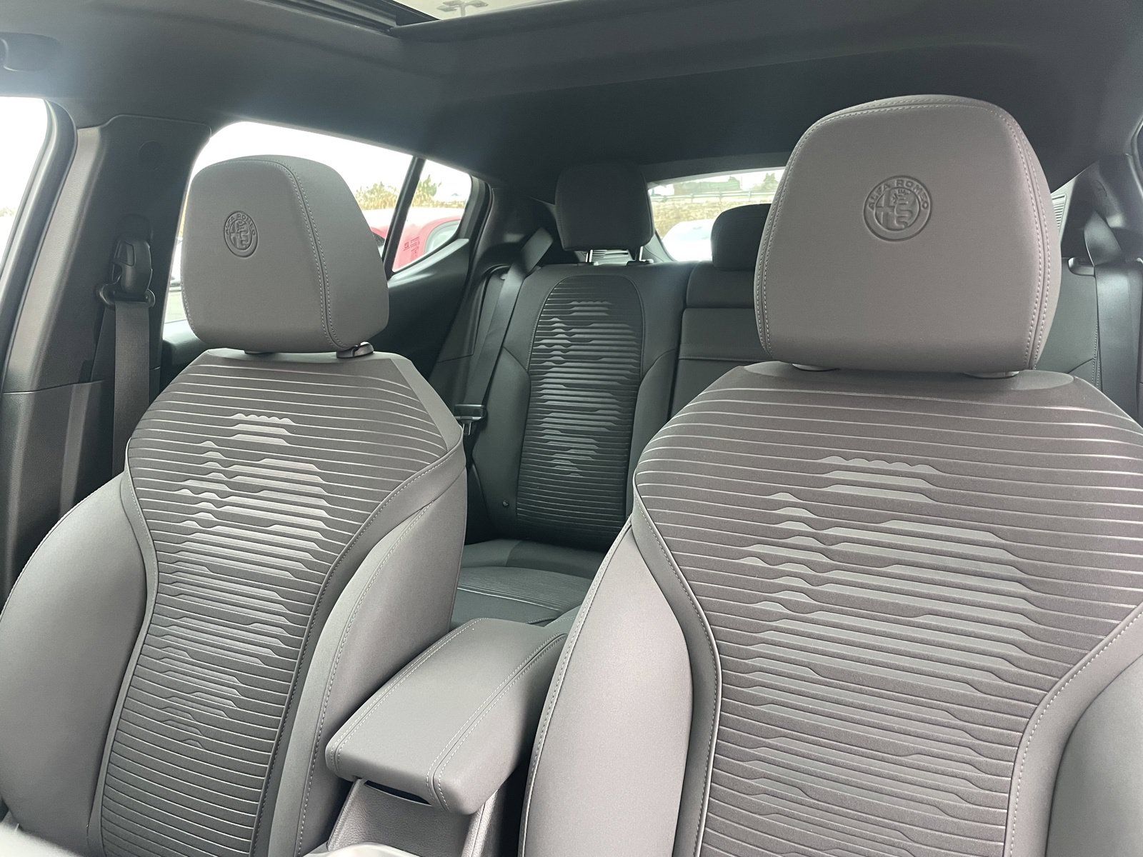 New 2025 Alfa Romeo Tonale AWD/4WD image 14