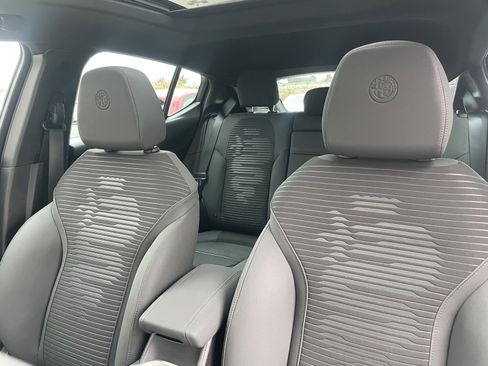 New 2025 Alfa Romeo Tonale image 14