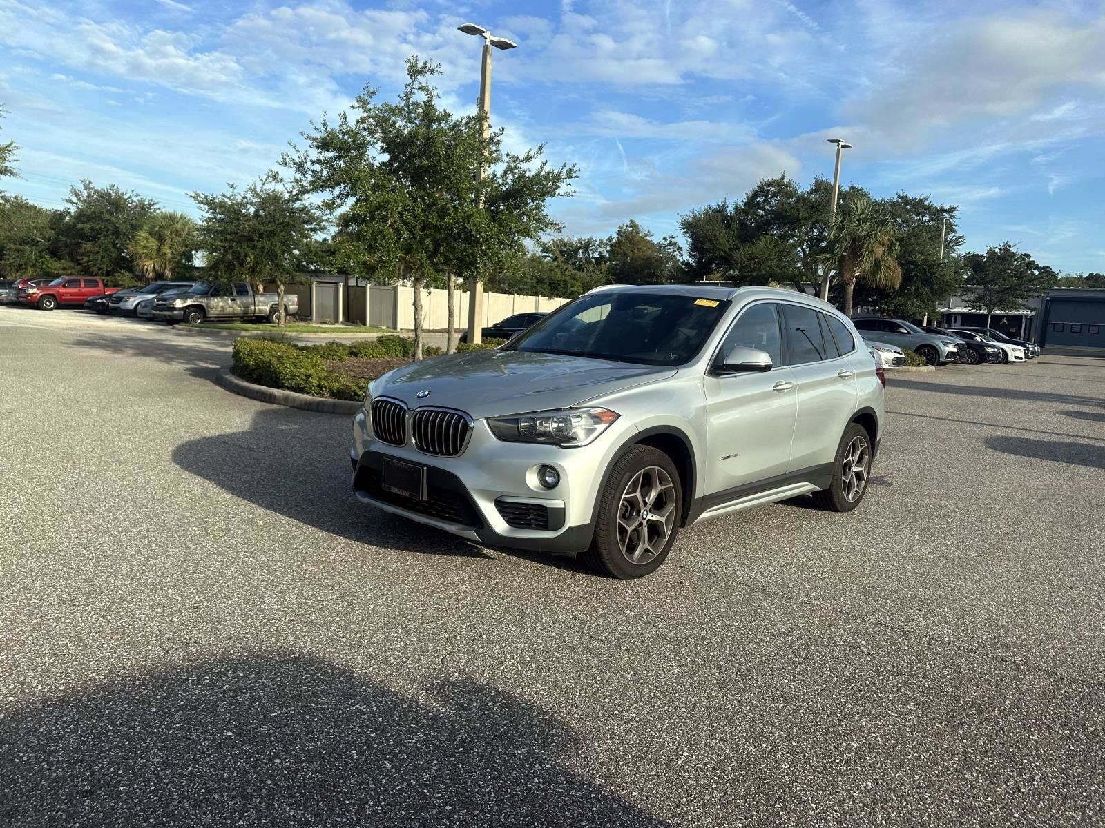 Used 2018 BMW X1 xDrive28i w/ Convenience Package AWD/4WD image 1