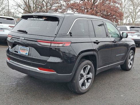 Used 2023 Jeep Grand Cherokee 4WD 4xe w/ Luxury Tech Group II image 6