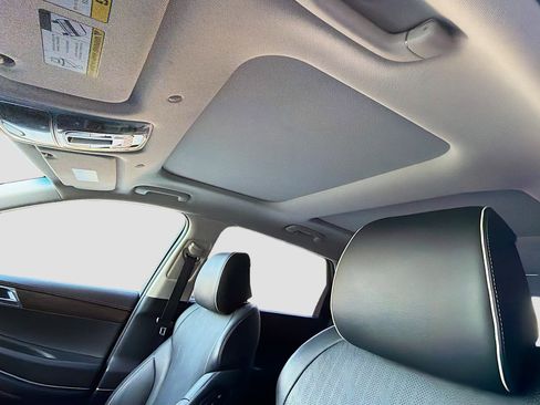 Used 2022 Genesis GV80 2.5T w/ Prestige Package 04 image 28