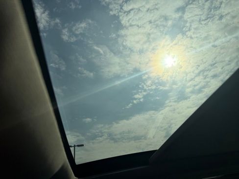 Used 2020 Toyota Highlander Platinum image 10