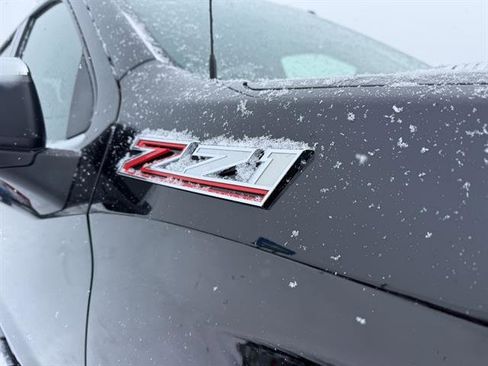 Used 2023 Chevrolet Silverado 1500 LTZ w/ Z71 Off-Road Package image 9