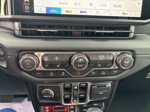 New 2026 Jeep Gladiator Rubicon image 20