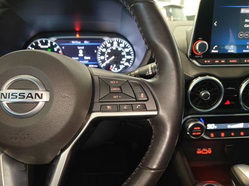 Used 2020 Nissan Sentra SV image 21