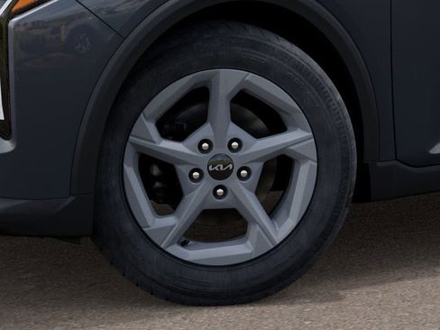 New 2025 Kia K4 LXS image 9