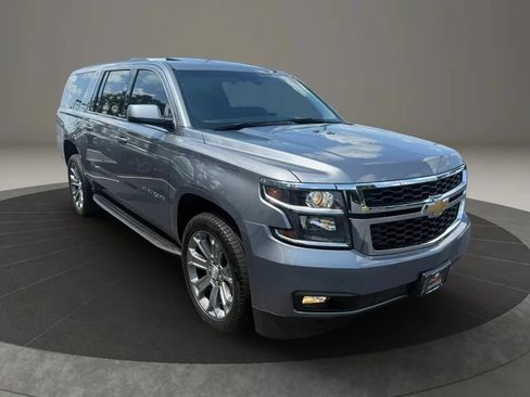 Used 2020 Chevrolet Suburban LT AWD/4WD image 5