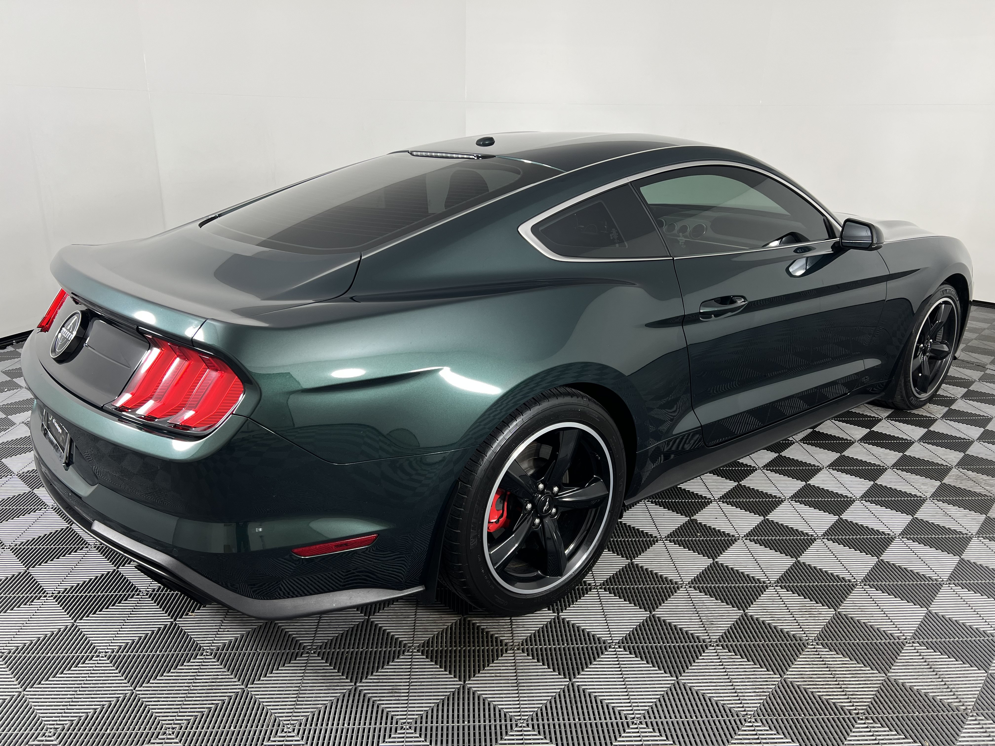 Used 2019 Ford Mustang Bullitt w/ Bullitt Electronics Package RWD image 13