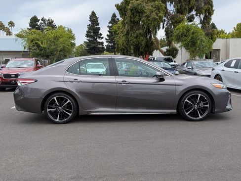 Used 2020 Toyota Camry XSE w/ Driver Assist Package FWD image 4