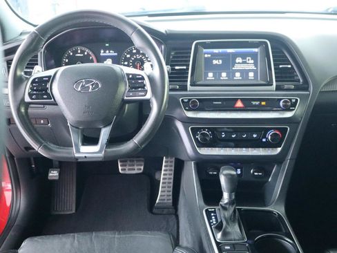 Used 2018 Hyundai Sonata Sport FWD image 17