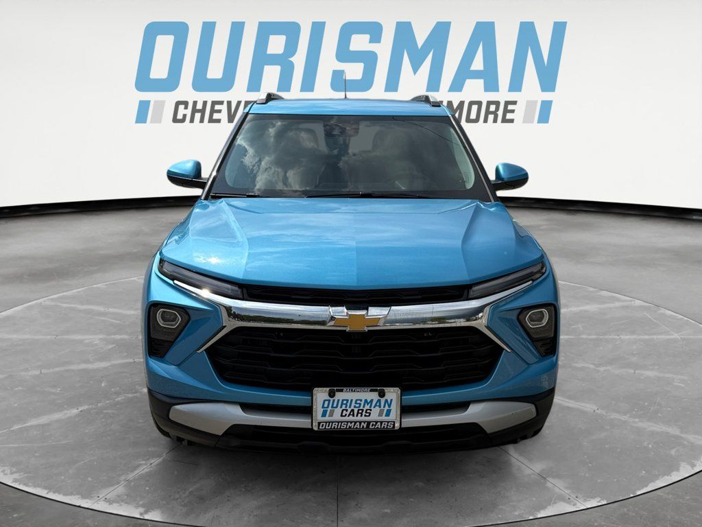 Used 2025 Chevrolet TrailBlazer LT FWD image 8