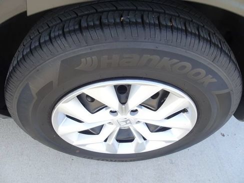Certified 2025 Honda CR-V LX image 10