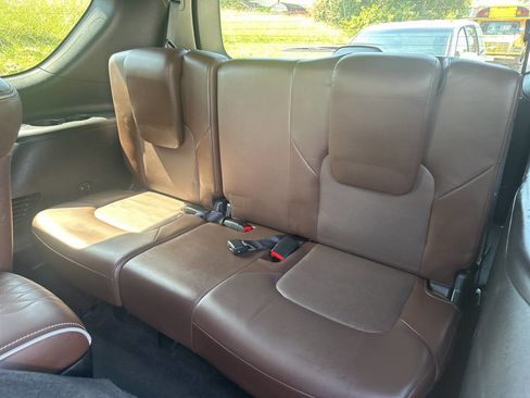 Used 2015 INFINITI QX80 Limited w/ All Season Package image 16