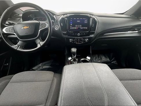 Used 2023 Chevrolet Traverse LT image 14