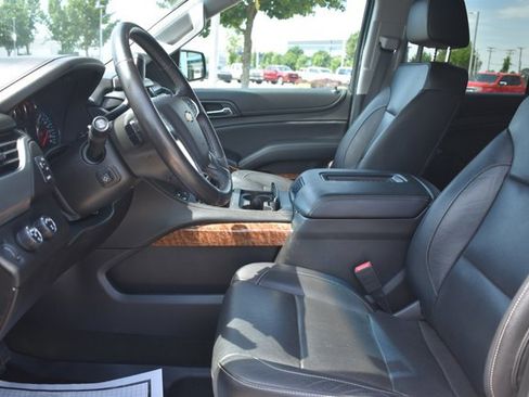 Used 2018 Chevrolet Tahoe Premier AWD/4WD image 13
