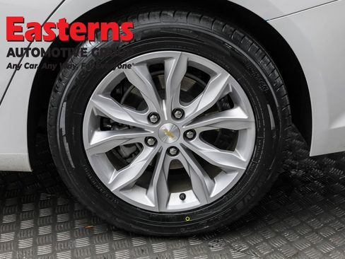 Used 2024 Chevrolet Malibu LT image 8