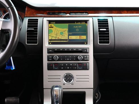 Used 2009 Ford Flex Limited FWD image 39