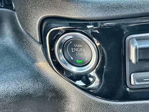 New 2026 GMC Sierra 1500 Elevation image 17