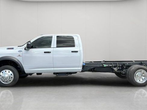 Used 2024 RAM 4500 Tradesman w/ Chrome Appearance Group image 8