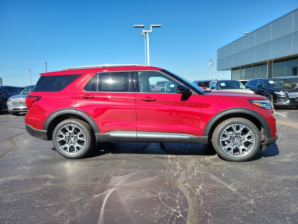 New 2027 Ford Explorer Platinum w/ 3.0L Ultimate Package AWD/4WD image 3