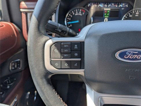 Used 2023 Ford Expedition Limited AWD/4WD image 25