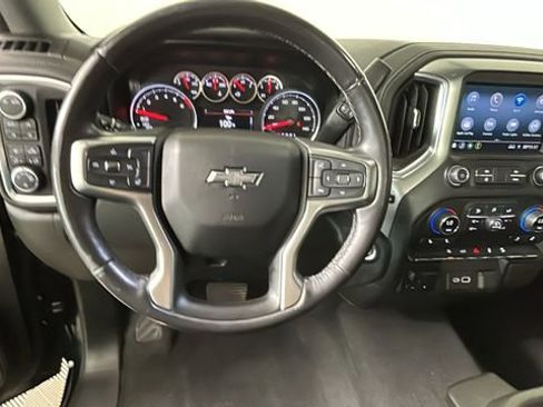 Used 2021 Chevrolet Silverado 1500 RST w/ Z71 Off-Road Package AWD/4WD image 15
