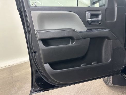 Used 2017 Chevrolet Silverado 2500 W/T w/ Snow Plow Prep Package image 31