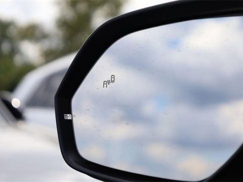 New 2026 Volkswagen Atlas SE image 21