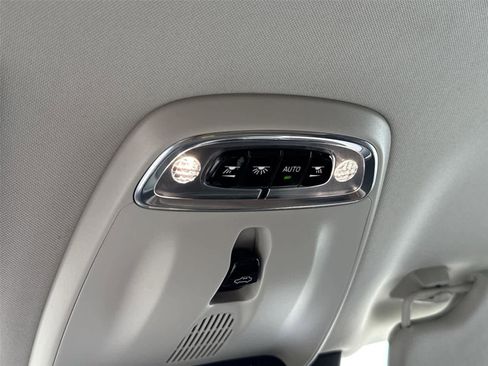 Used 2019 Volvo XC90 T6 Momentum w/ Protection Package Premier AWD/4WD image 32