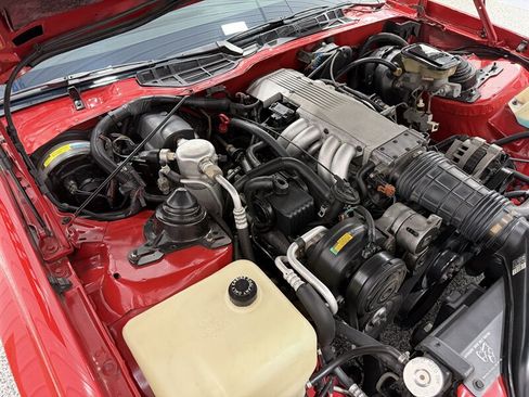 Used 1992 Chevrolet Camaro Z28 RWD image 18