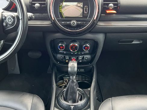 Used 2017 MINI Cooper Clubman FWD image 13