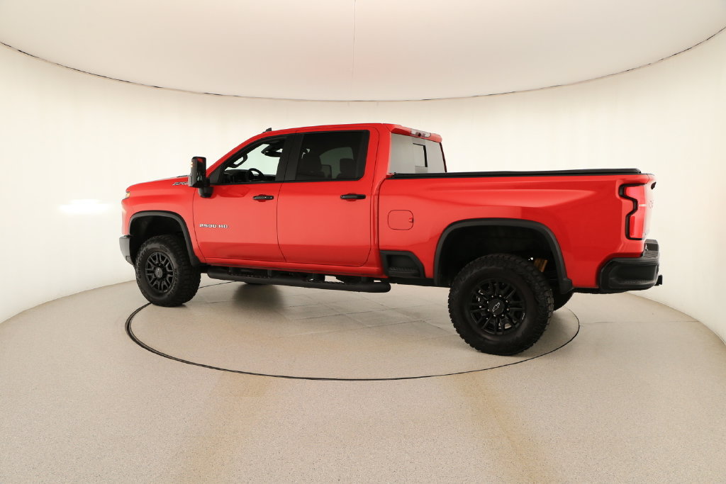 Used 2025 Chevrolet Silverado 2500 ZR2 AWD/4WD image 3