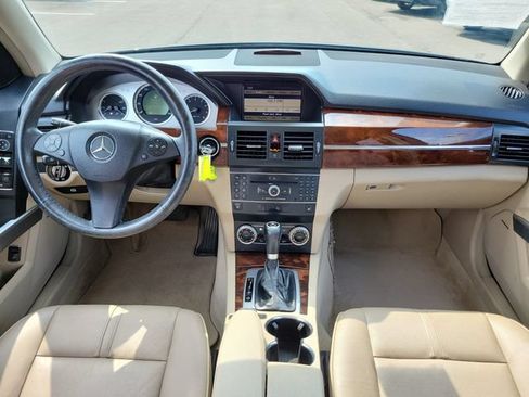 Used 2010 Mercedes-Benz GLK 350 4MATIC image 10