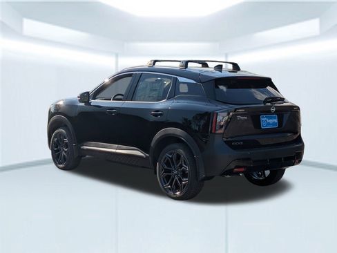 New 2026 Nissan Kicks SR FWD image 5