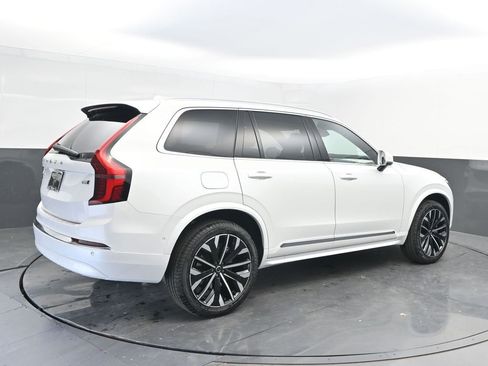 New 2026 Volvo XC90 B5 Plus w/ Protection Package AWD/4WD image 7