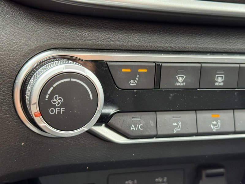 Used 2024 Nissan Altima 2.5 SV w/ SV Premium Package FWD image 20