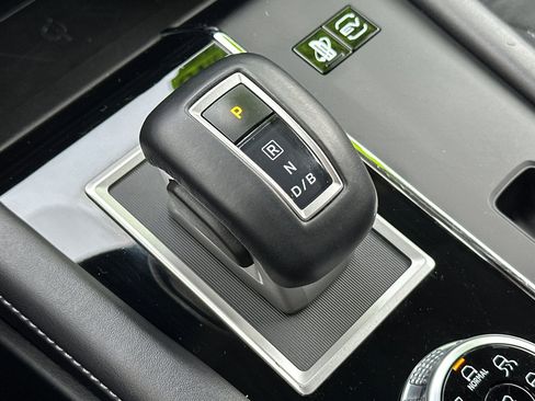 Used 2024 Mitsubishi Outlander Ralliart image 23