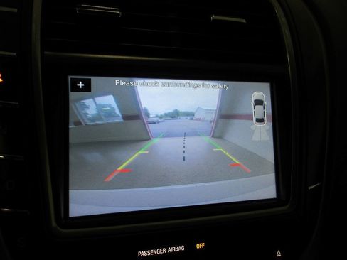 Used 2016 Lincoln MKX Select w/ Select Plus Package FWD image 20