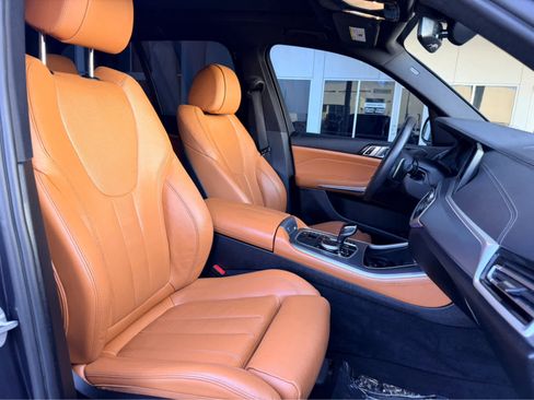 Used 2022 BMW X5 sDrive40i w/ M Sport Package image 22