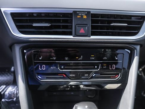 New 2025 Volkswagen Taos SE image 29