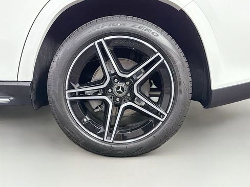 New 2026 Mercedes-Benz GLS 450 4MATIC image 35