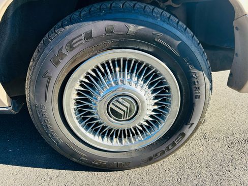 Used 1997 Mercury Grand Marquis GS image 10