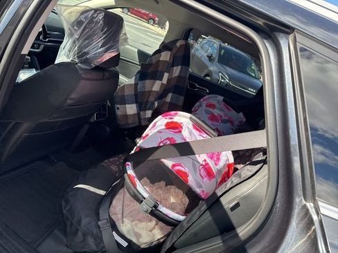 Certified 2024 Kia Sportage EX image 11