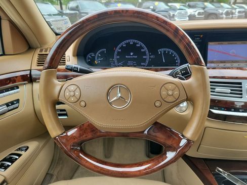 Used 2013 Mercedes-Benz S 550 4MATIC image 20