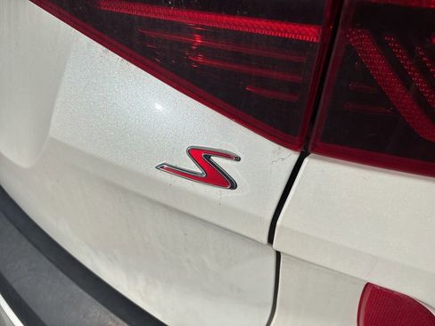 Used 2021 Kia Seltos S AWD/4WD image 2