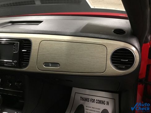 Used 2018 Volkswagen Beetle 2.0T Coast image 38