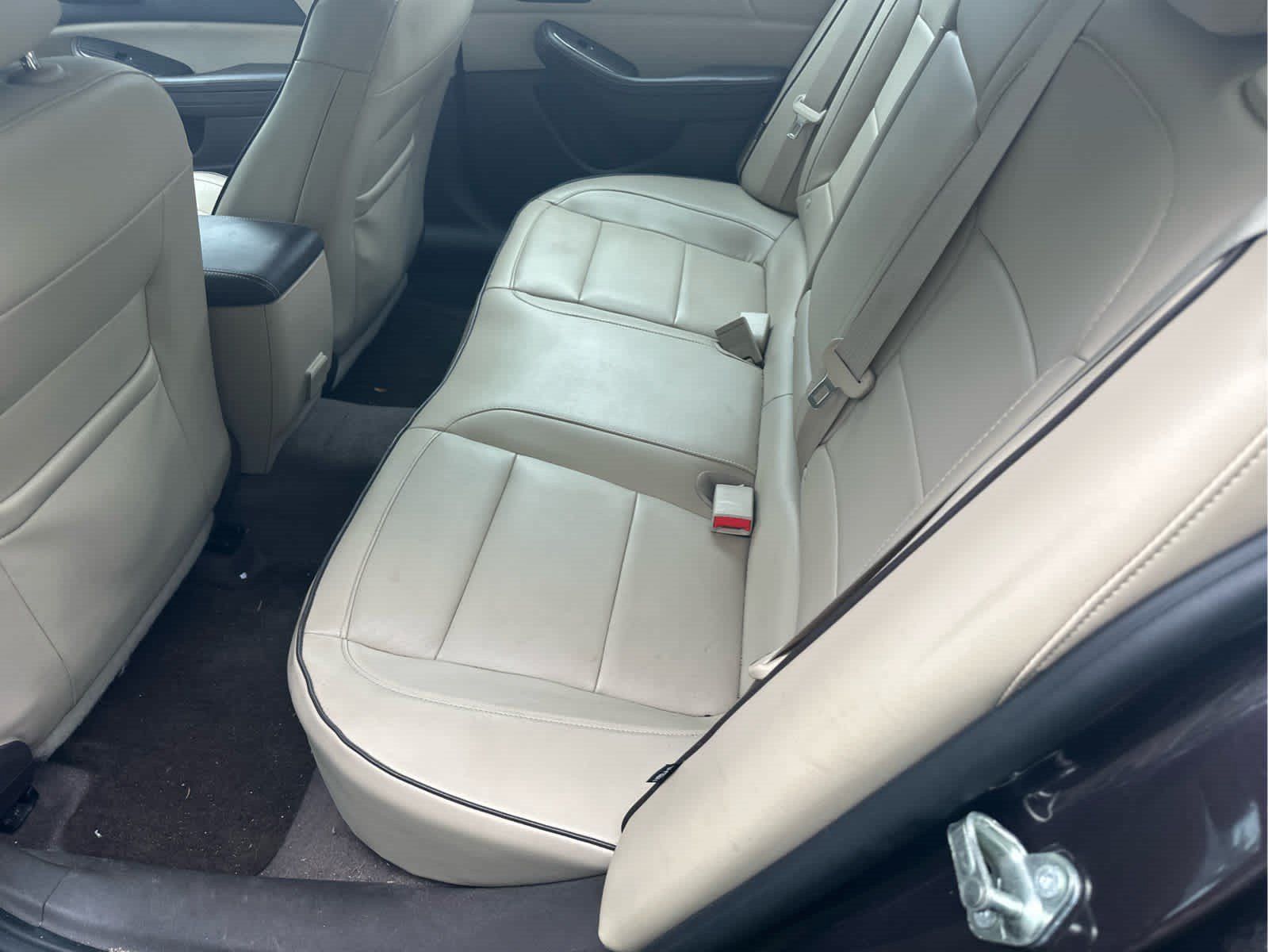 Used 2015 Chevrolet Malibu LTZ FWD image 4