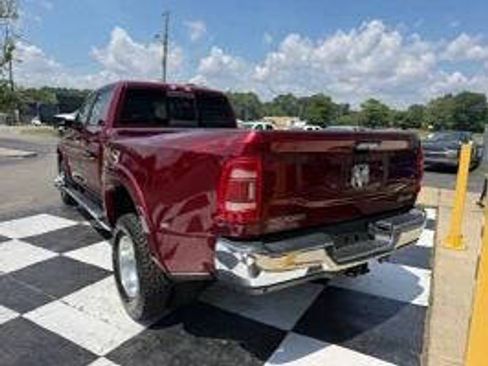 Used 2022 RAM 3500 Laramie AWD/4WD image 8