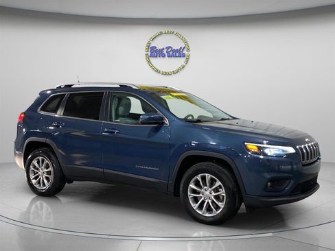 Used 2021 Jeep Cherokee Latitude Plus AWD/4WD image 8