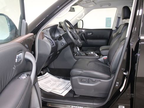 Used 2024 Nissan Armada Platinum w/ Captain's Chairs Package image 22